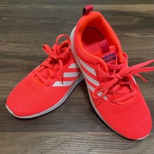 Adidas Youth cloud foam sneakers size 5.5